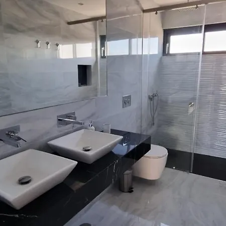 Sunrise By Laranjal *