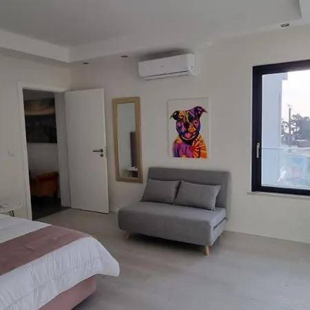 Sunrise By Laranjal *