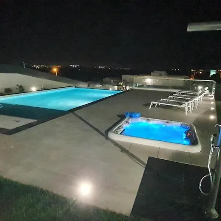 Sunrise By Laranjal Vila *