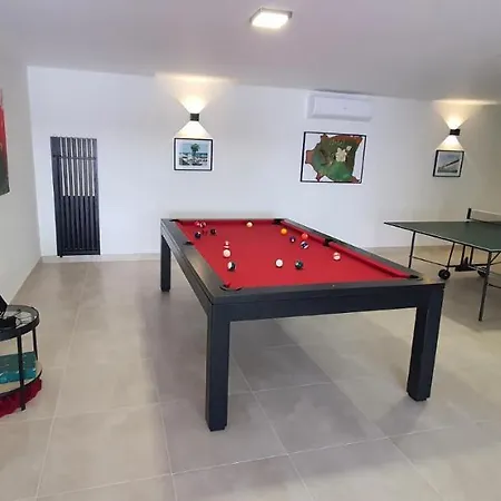 Sunrise By Laranjal Вілла