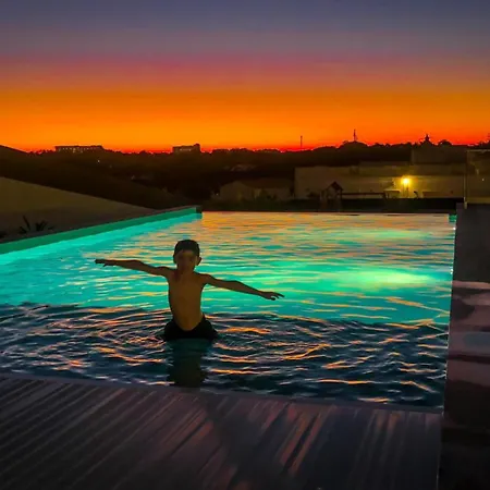 Sunrise By Laranjal Вілла