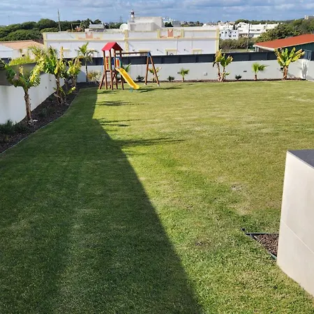 Sunrise By Laranjal Вілла *