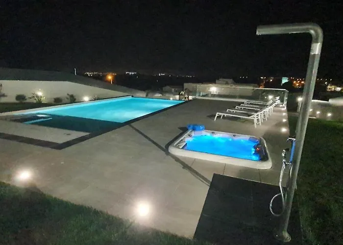 Sunrise By Laranjal 빌라 *