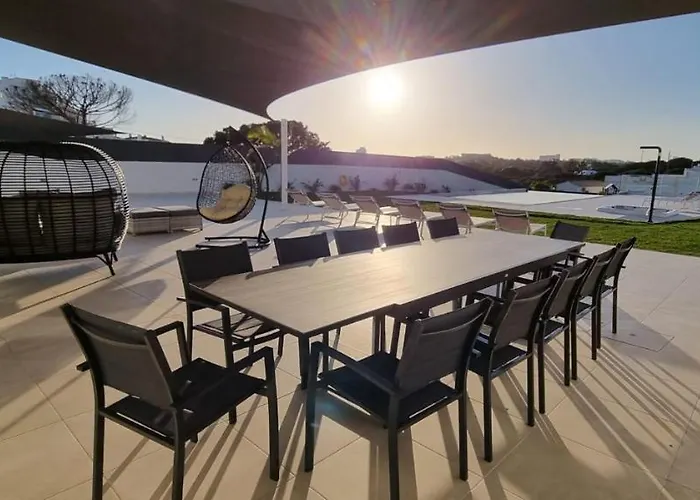 Sunrise By Laranjal *